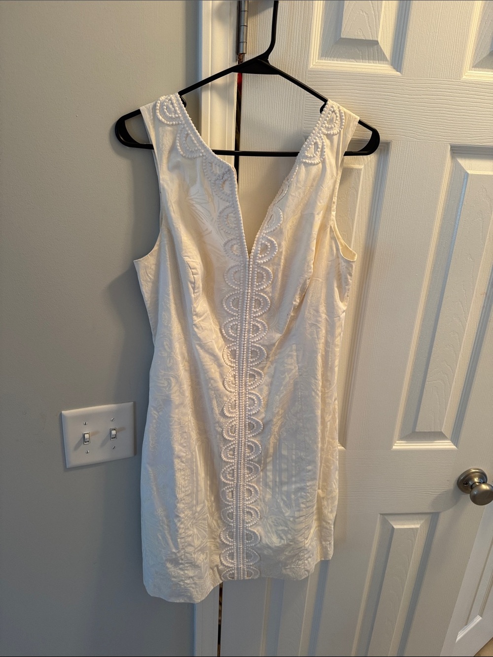 Lilly Pulitzer Cream White Sleeveless V-Neck Mini Dress